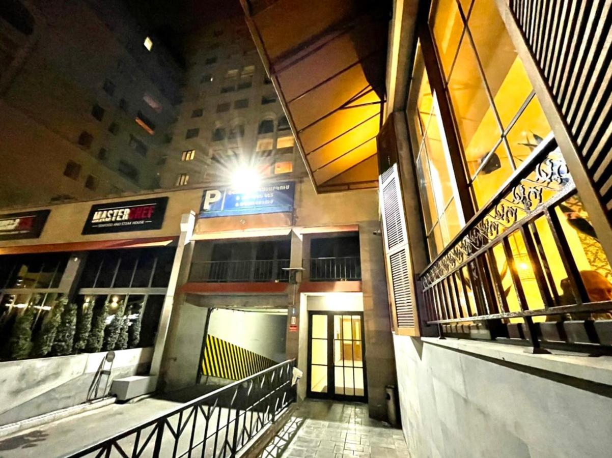 Armenak Apartment 5-Комнатная يريفان المظهر الخارجي الصورة