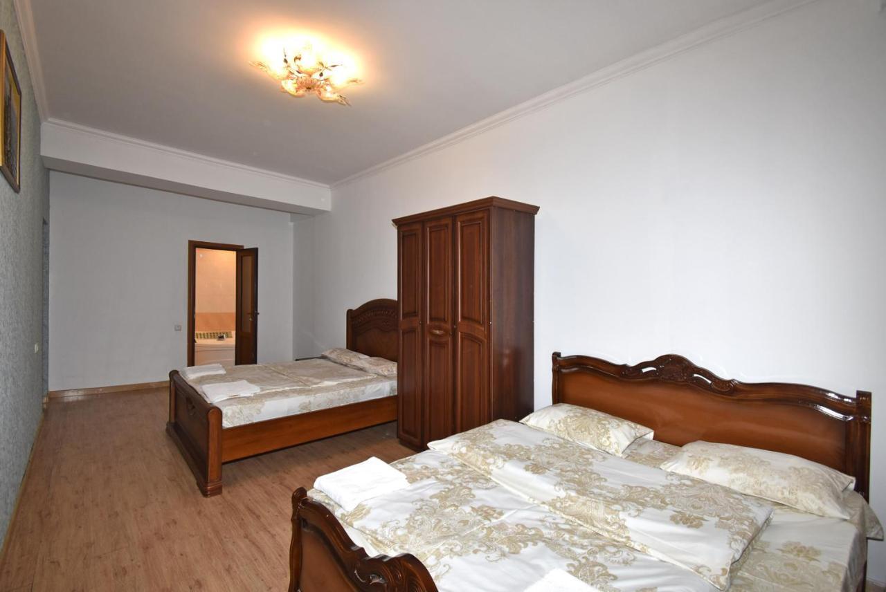 Armenak Apartment 5-Комнатная يريفان المظهر الخارجي الصورة