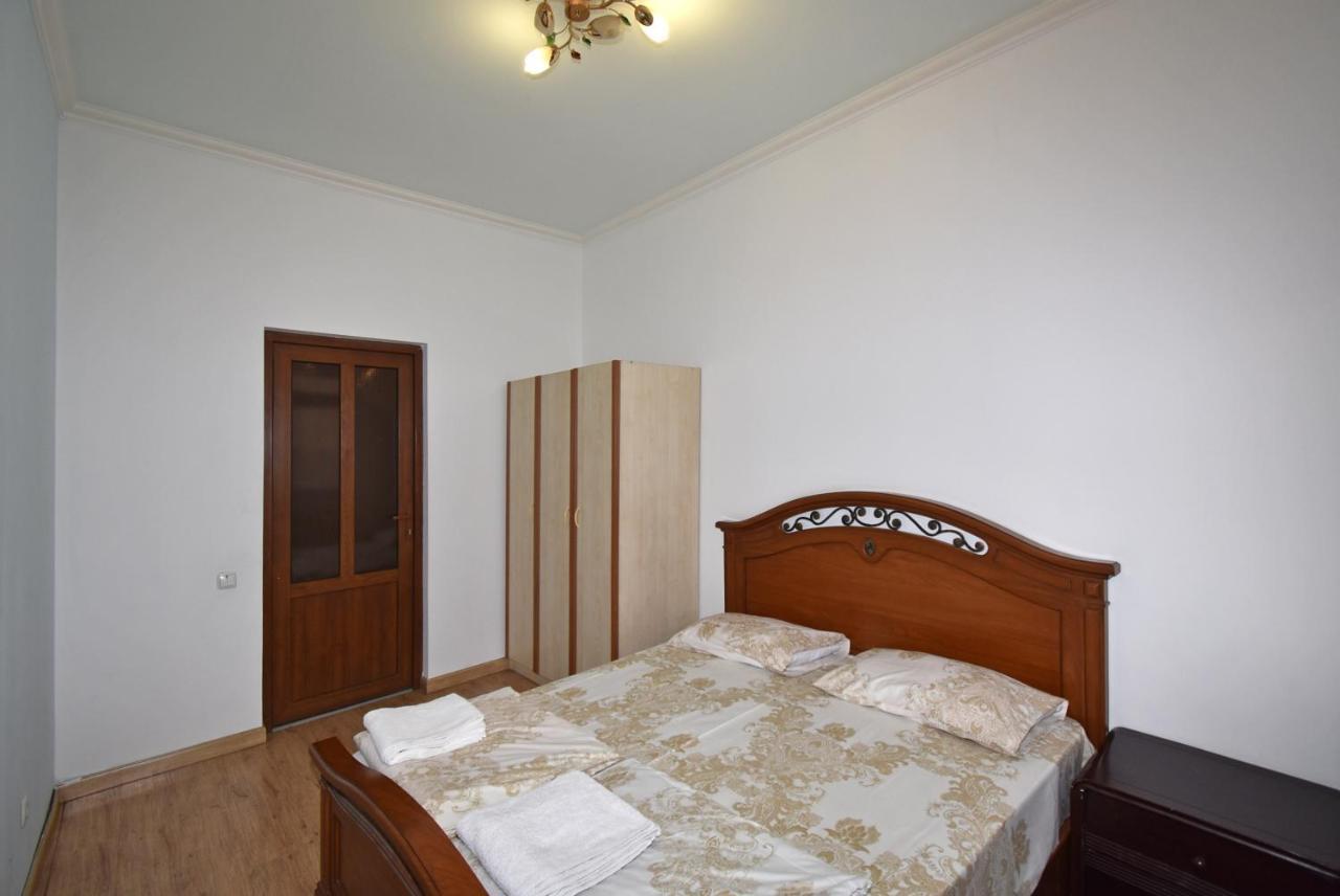 Armenak Apartment 5-Комнатная يريفان المظهر الخارجي الصورة