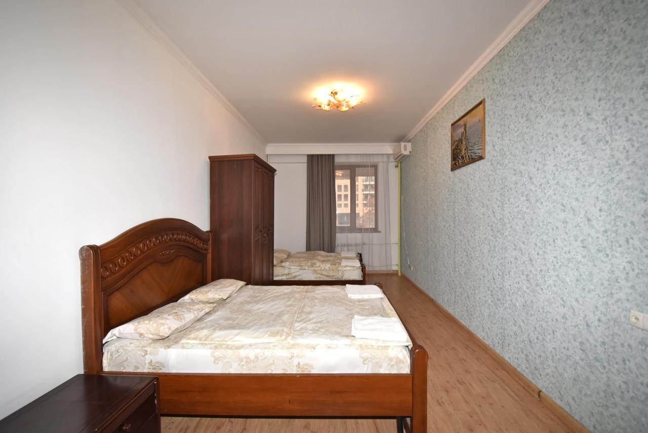 Armenak Apartment 5-Комнатная يريفان المظهر الخارجي الصورة