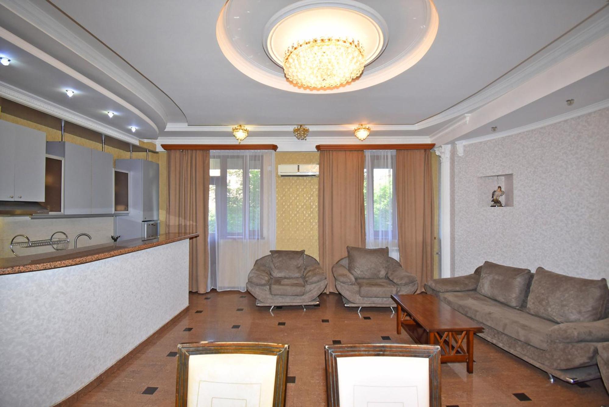 Armenak Apartment 5-Комнатная يريفان المظهر الخارجي الصورة