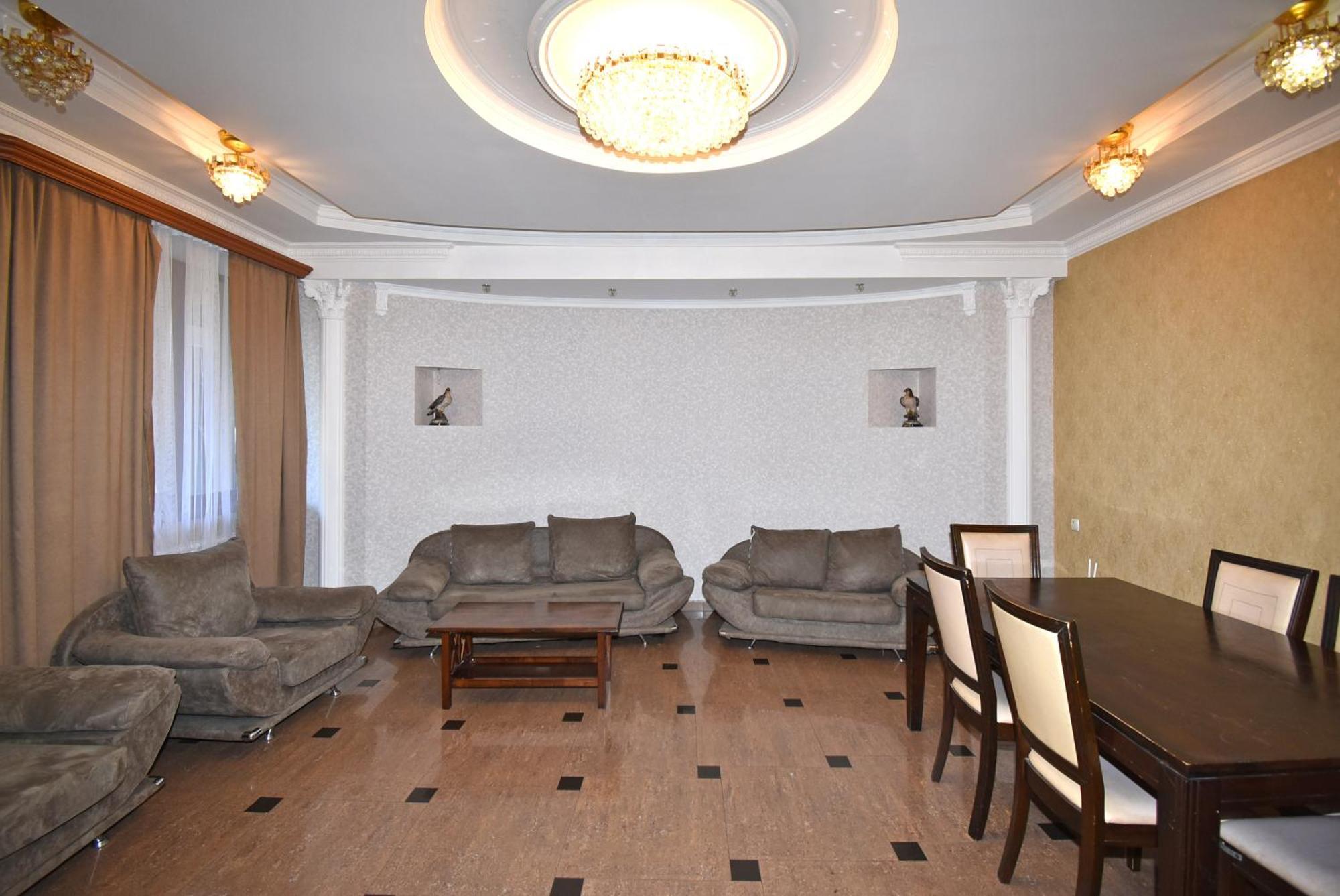 Armenak Apartment 5-Комнатная يريفان المظهر الخارجي الصورة