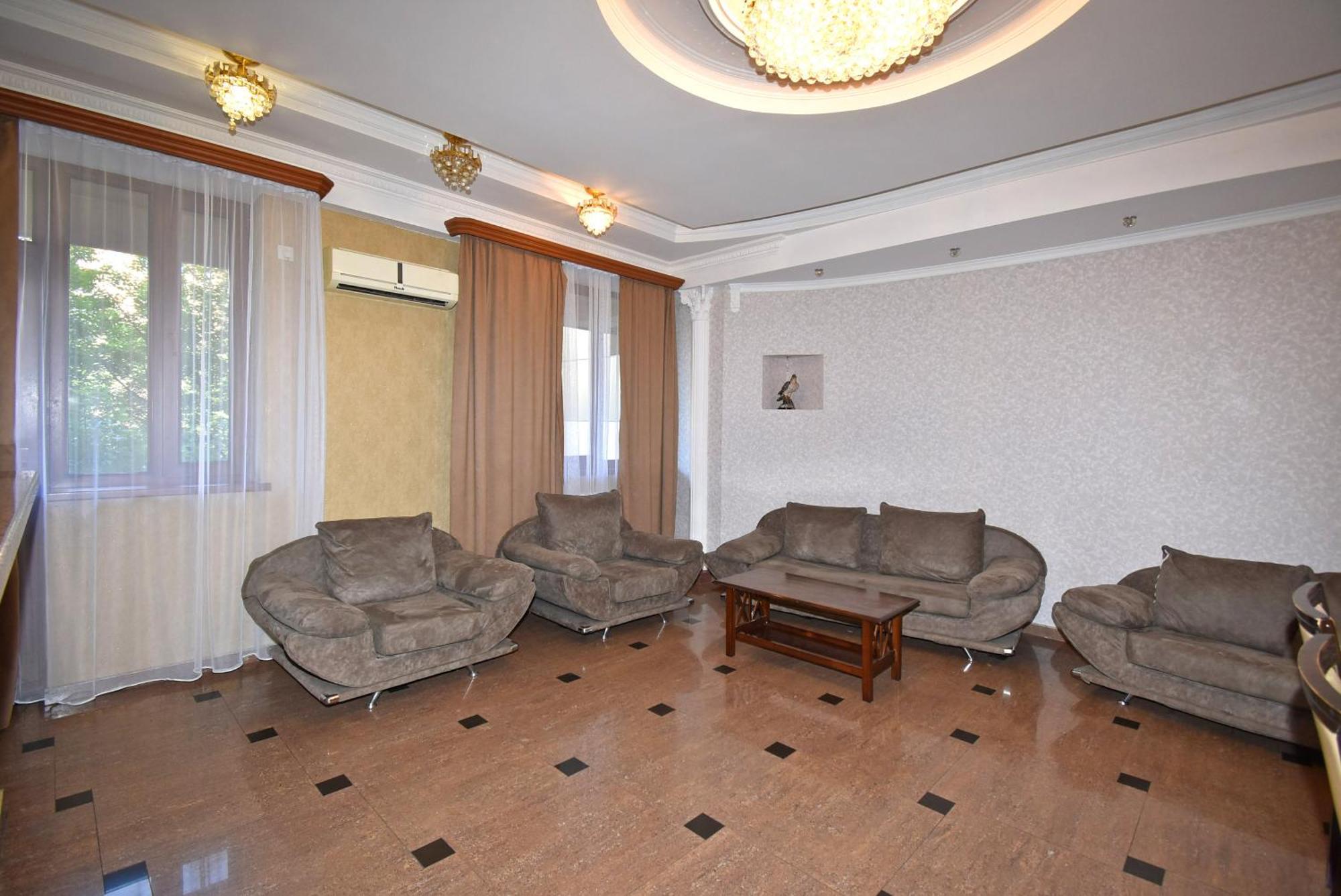 Armenak Apartment 5-Комнатная يريفان المظهر الخارجي الصورة